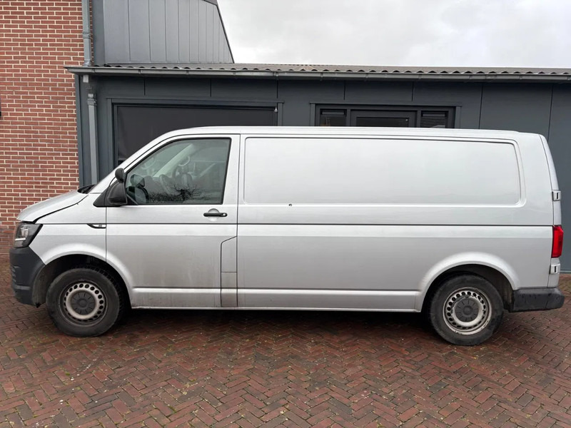Volkswagen Transporter Lichte Schade 2.0 tdi L2 Carplay Parkeersensoren Dealeronderhouden NAP - כלי רכב מסחרי קטן: תמונה 4 Volkswagen Transporter Lichte Schade 2.0 tdi L2 Carplay Parkeersensoren Dealeronderhouden NAP - כלי רכב מסחרי קטן: תמונה 4