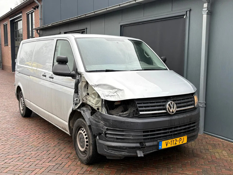 Volkswagen Transporter Lichte Schade 2.0 tdi L2 Carplay Parkeersensoren Dealeronderhouden NAP - כלי רכב מסחרי קטן: תמונה 1 Volkswagen Transporter Lichte Schade 2.0 tdi L2 Carplay Parkeersensoren Dealeronderhouden NAP - כלי רכב מסחרי קטן: תמונה 1