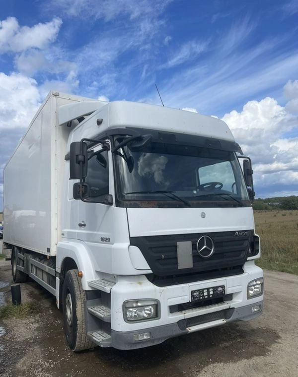 MERCEDES-BENZ AXOR PRZEBIEG TYLKO 322000 KM!!!! - משאית איזותרמית: תמונה 1 MERCEDES-BENZ AXOR PRZEBIEG TYLKO 322000 KM!!!! - משאית איזותרמית: תמונה 1