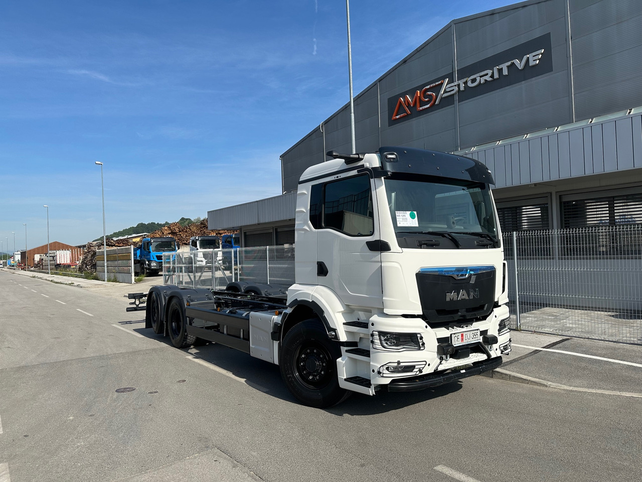 MAN TGS 26.520 6X2H-4 BL Hydrodrive - משאית עם שלדת תא: תמונה 1 MAN TGS 26.520 6X2H-4 BL Hydrodrive - משאית עם שלדת תא: תמונה 1