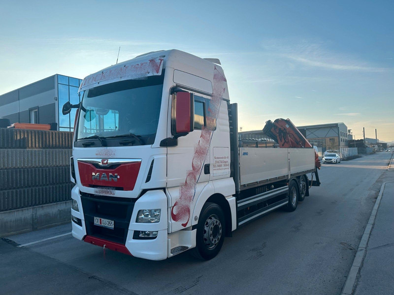 MAN TGX 26.440 - משאית צד נופל/ שטוחה, משאית מנוף: תמונה 2 MAN TGX 26.440 - משאית צד נופל/ שטוחה, משאית מנוף: תמונה 2