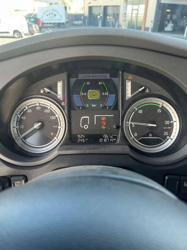 DAF XF 460 XF460 Super Space Cab - יחידת טרקטור: תמונה 3 DAF XF 460 XF460 Super Space Cab - יחידת טרקטור: תמונה 3