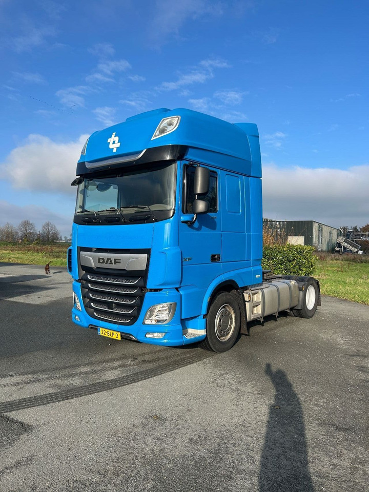 DAF XF 480 XF480 Super Space Very complete trucks More pc available - יחידת טרקטור: תמונה 1 DAF XF 480 XF480 Super Space Very complete trucks More pc available - יחידת טרקטור: תמונה 1