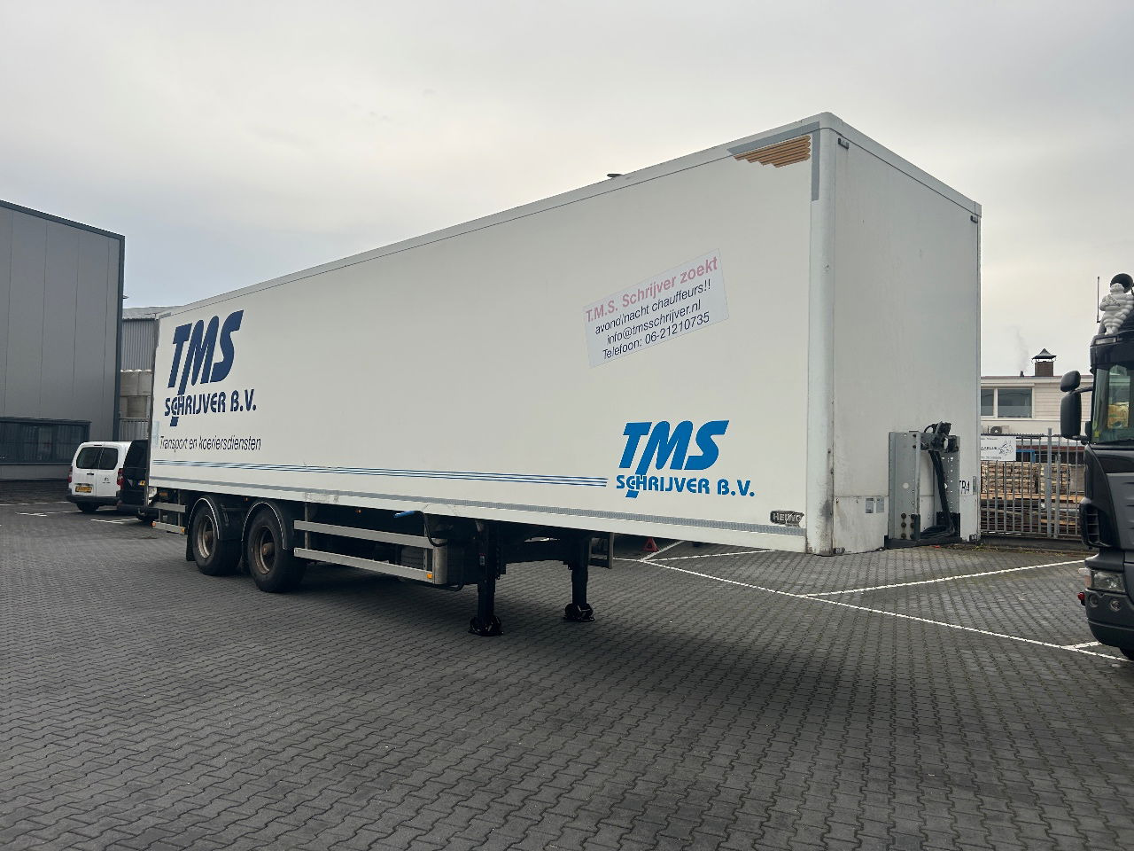 Diversen HTF citytrailer - סמיטריילר בתיבה סגורה: תמונה 1 Diversen HTF citytrailer - סמיטריילר בתיבה סגורה: תמונה 1