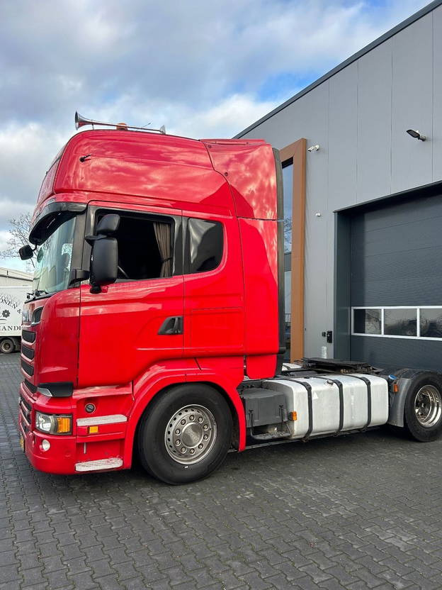 Scania R580 V8 R580 v8 Topline Retarder Full Airsuspension Double Glass - יחידת טרקטור: תמונה 1 Scania R580 V8 R580 v8 Topline Retarder Full Airsuspension Double Glass - יחידת טרקטור: תמונה 1