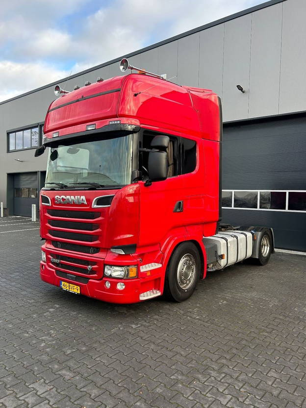 Scania R580 V8 R580 v8 Topline Retarder Full Airsuspension Double Glass - יחידת טרקטור: תמונה 2 Scania R580 V8 R580 v8 Topline Retarder Full Airsuspension Double Glass - יחידת טרקטור: תמונה 2