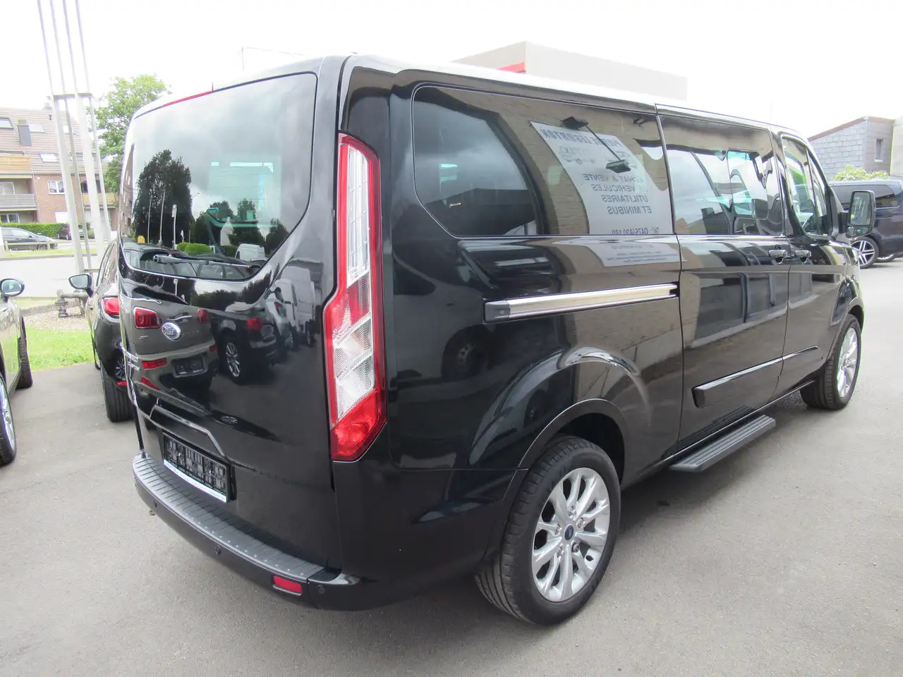Ford Tourneo Custom 2.0 TDCi L2H1 - מכונות אחרות: תמונה 2 Ford Tourneo Custom 2.0 TDCi L2H1 - מכונות אחרות: תמונה 2