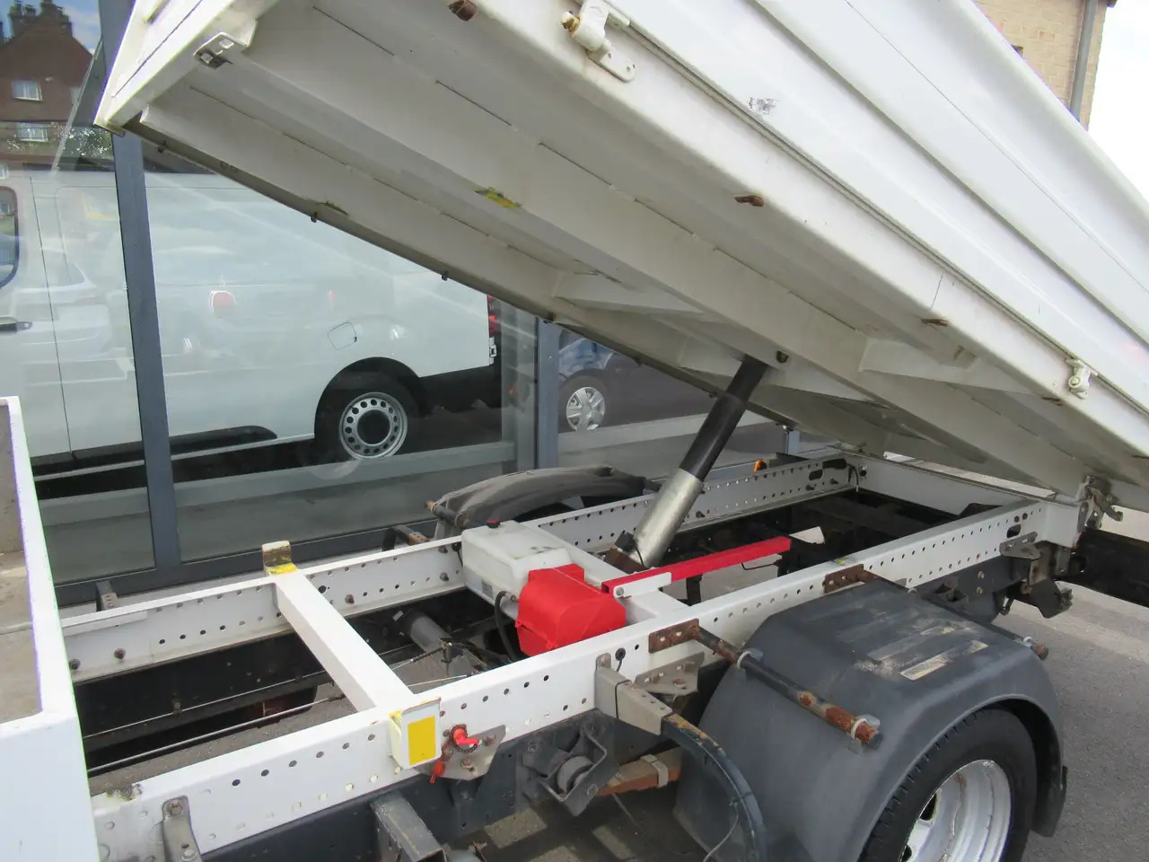 Iveco Daily benne basculante/ kipper - כלי רכב מסחרי מזהיר, כלי רכב מסחרי קומבי: תמונה 5 Iveco Daily benne basculante/ kipper - כלי רכב מסחרי מזהיר, כלי רכב מסחרי קומבי: תמונה 5