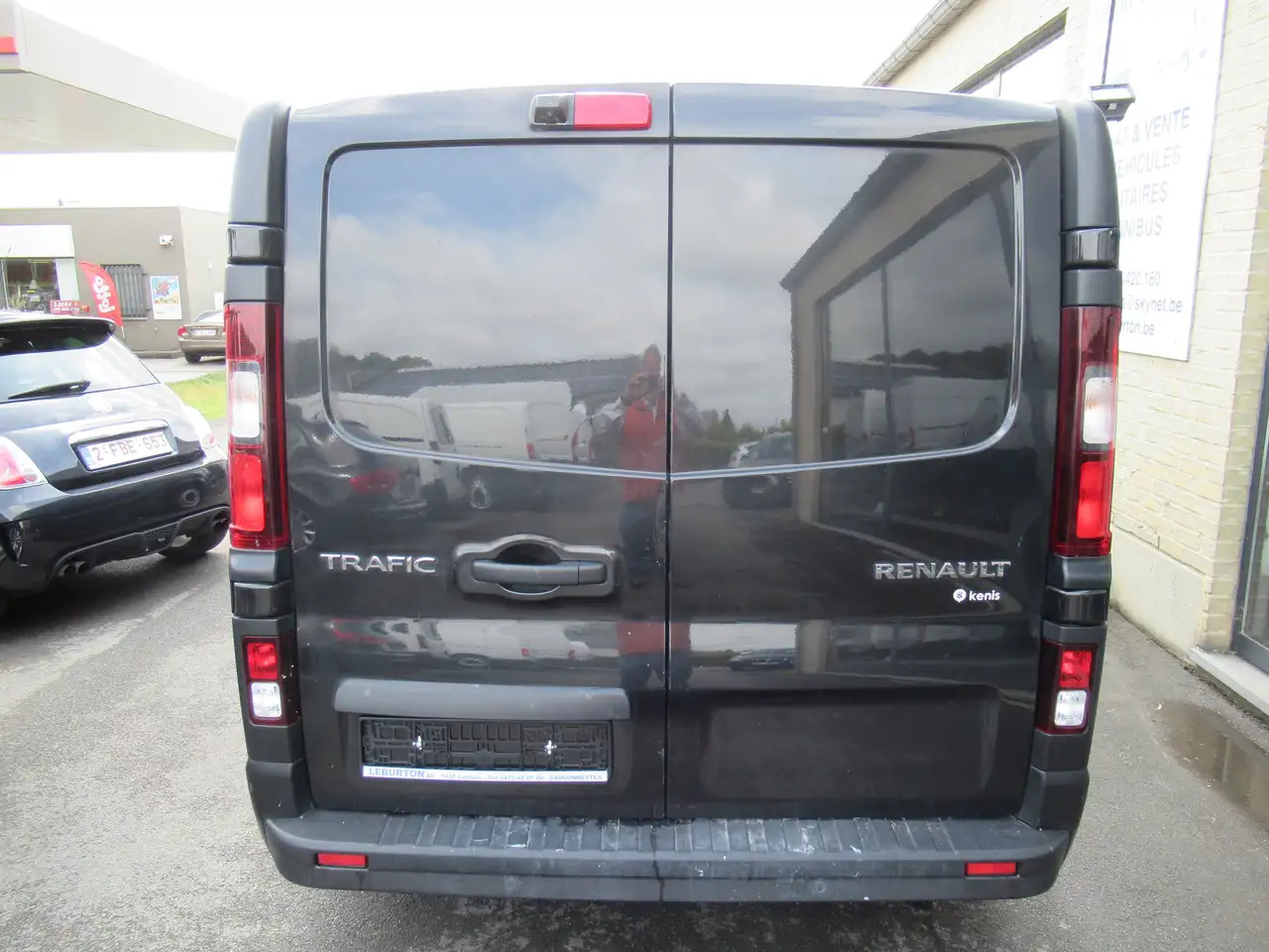 Renault Trafic L1H1 clim, navi cruise 14800€+tva/btw - כלי רכב מסחרי עם לוח: תמונה 4 Renault Trafic L1H1 clim, navi cruise 14800€+tva/btw - כלי רכב מסחרי עם לוח: תמונה 4