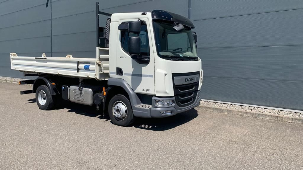 DAF LF 230 FA 7,49 t. Meiller DSK Klima Automatik - כלי רכב מסחרי מזהיר: תמונה 1 DAF LF 230 FA 7,49 t. Meiller DSK Klima Automatik - כלי רכב מסחרי מזהיר: תמונה 1