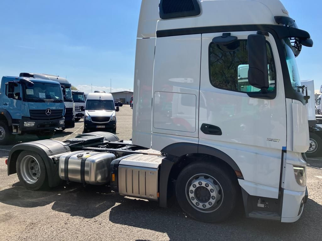 Mercedes-Benz Actros 1848 LS 4x2 KlimaA Navi STH Pano AUT - יחידת טרקטור: תמונה 4 Mercedes-Benz Actros 1848 LS 4x2 KlimaA Navi STH Pano AUT - יחידת טרקטור: תמונה 4