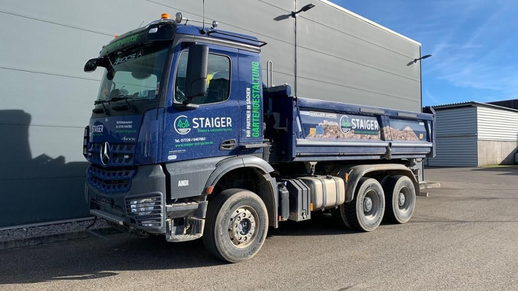 Mercedes-Benz Arocs AHK AUT Kam. KlimaA LM Massage Navi - מזהיר: תמונה 1 Mercedes-Benz Arocs AHK AUT Kam. KlimaA LM Massage Navi - מזהיר: תמונה 1