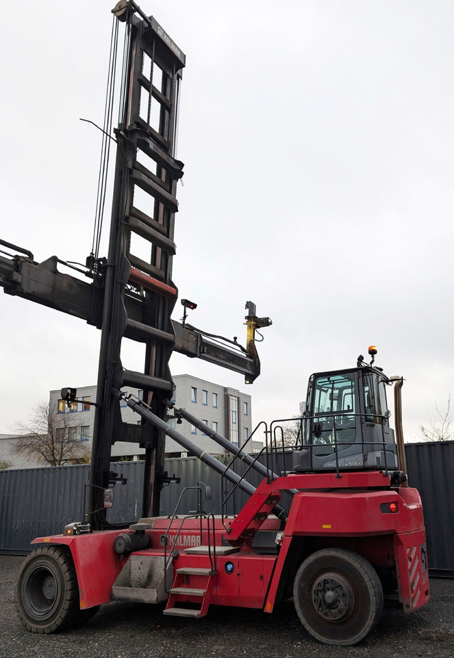 KALMAR DCG100-45ED7 - מפעיל מכולות: תמונה 4 KALMAR DCG100-45ED7 - מפעיל מכולות: תמונה 4