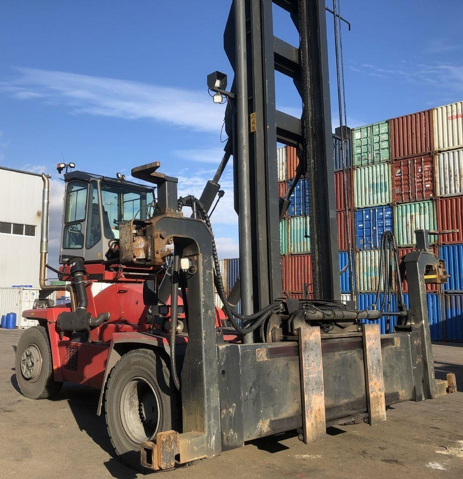 Kalmar DCF100-45E7 - מפעיל מכולות: תמונה 5 Kalmar DCF100-45E7 - מפעיל מכולות: תמונה 5
