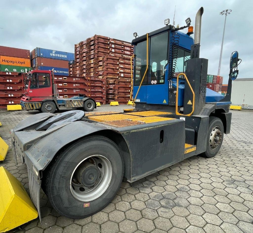 Kalmar T2 - טרקטור מסוף: תמונה 3 Kalmar T2 - טרקטור מסוף: תמונה 3