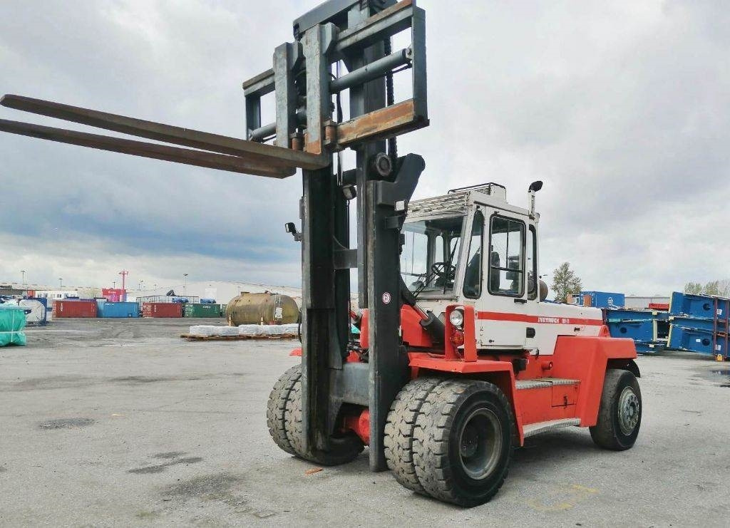 Svetruck 13,6-120-32 - מלגזת סולר: תמונה 2 Svetruck 13,6-120-32 - מלגזת סולר: תמונה 2