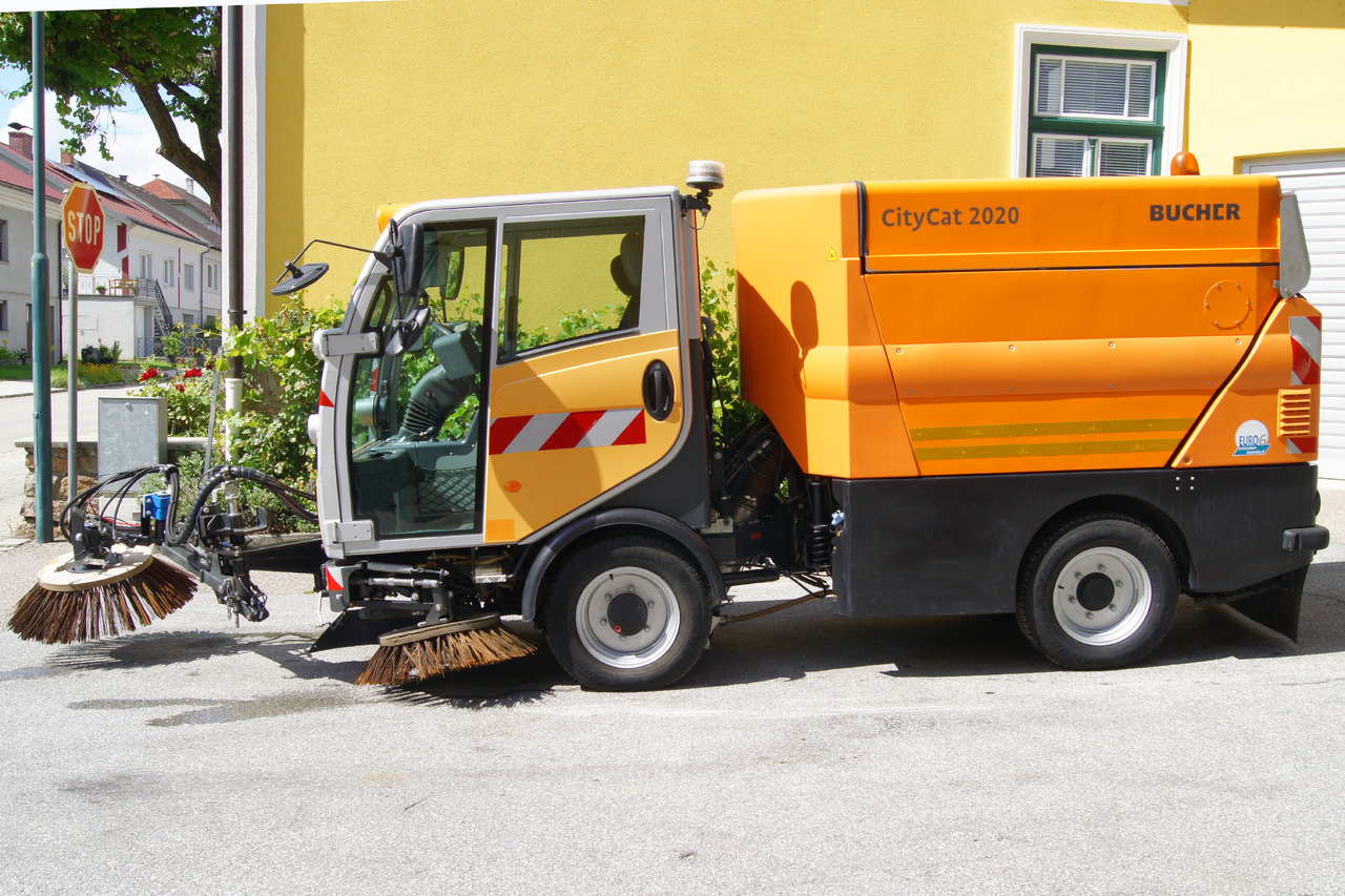 BUCHER BUCHER CityCat 2020 XL/Euro 6/L + R Kehrmaschine/Frontbesen - מטאטא כבישים: תמונה 3 BUCHER BUCHER CityCat 2020 XL/Euro 6/L + R Kehrmaschine/Frontbesen - מטאטא כבישים: תמונה 3