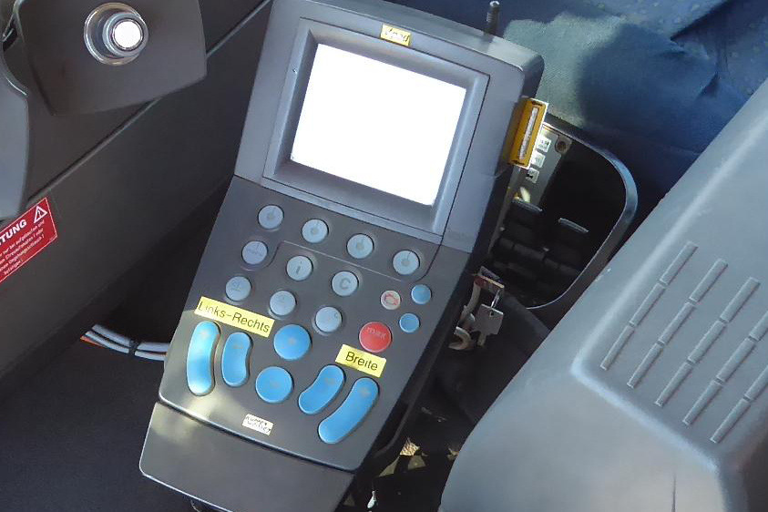 KÜPPER-WEISSER /GMEINER/BUCHER Feuchtsalzstreuer Salzstreuer Streuer auf Abrollgestell - משאית הרמת וו: תמונה 4 KÜPPER-WEISSER /GMEINER/BUCHER Feuchtsalzstreuer Salzstreuer Streuer auf Abrollgestell - משאית הרמת וו: תמונה 4