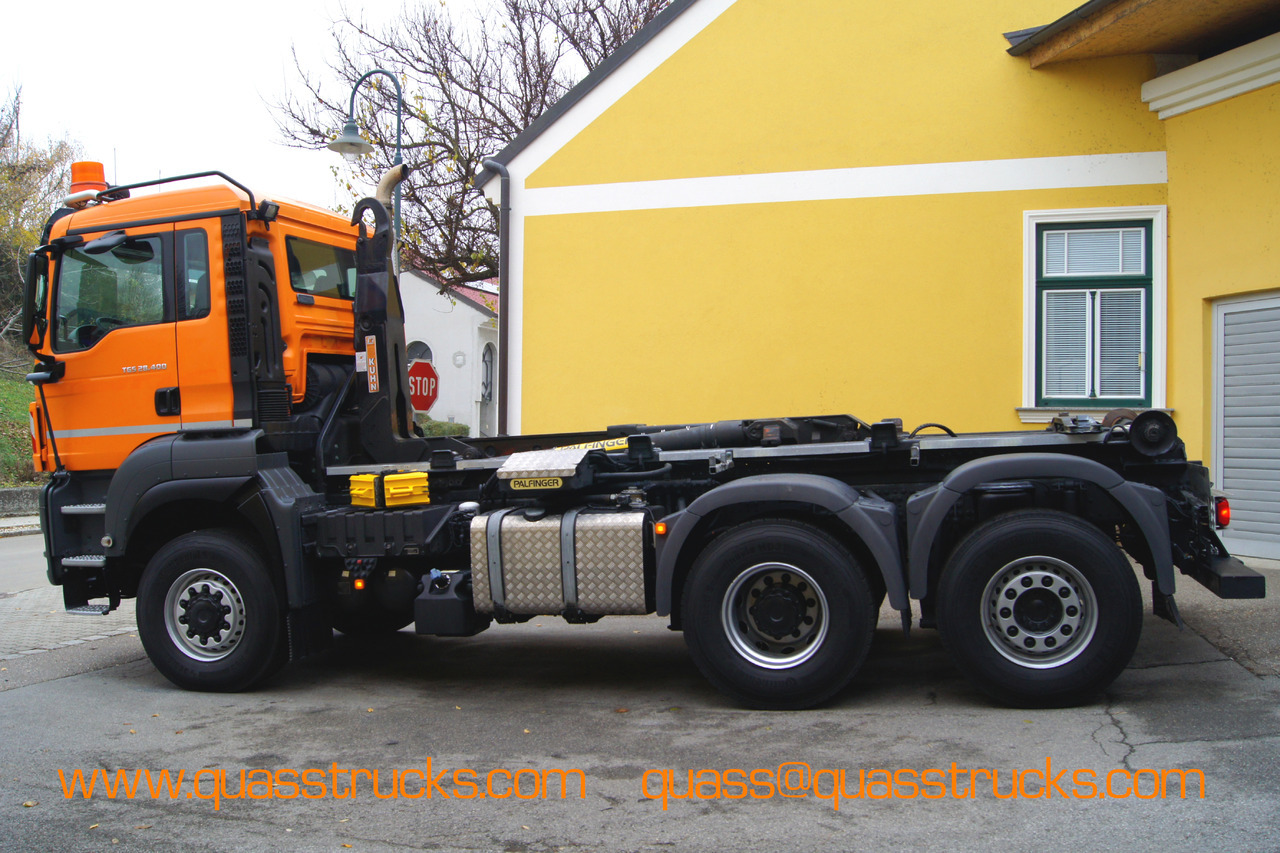 MAN TGS 28.400 BL 6x4-4/TÜV/PALIFT/Winterdienst/Salzstreuer/Streuer/Schneepflug - משאית הרמת וו: תמונה 4 MAN TGS 28.400 BL 6x4-4/TÜV/PALIFT/Winterdienst/Salzstreuer/Streuer/Schneepflug - משאית הרמת וו: תמונה 4