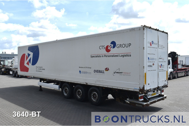 Krone SDK 27 | 1360 x 248 x 265 * DRY BOX * TAIL LIFT DEFECT - סמיטריילר בתיבה סגורה: תמונה 3 Krone SDK 27 | 1360 x 248 x 265 * DRY BOX * TAIL LIFT DEFECT - סמיטריילר בתיבה סגורה: תמונה 3