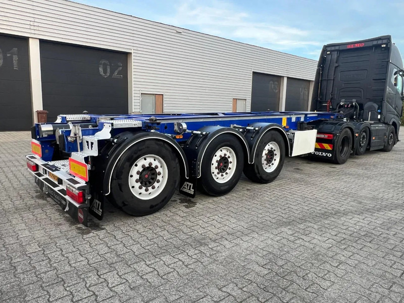 LAG 20FT SWAP ADR 3260KG ACHTER OPEN 2x - סמיטריילר מוביל מכולות/ החלפת גוף: תמונה 1 LAG 20FT SWAP ADR 3260KG ACHTER OPEN 2x - סמיטריילר מוביל מכולות/ החלפת גוף: תמונה 1