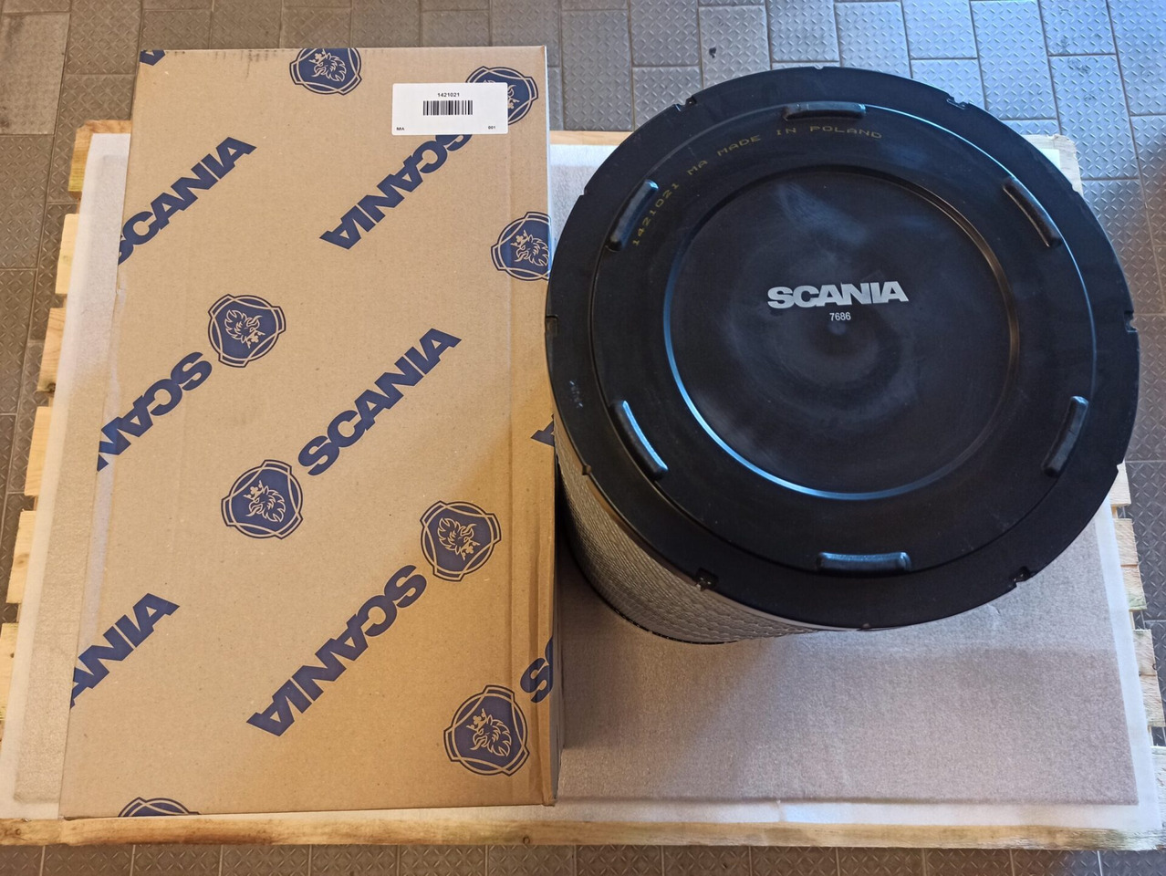 SCANIA AIR FILTER - 1421021 - מסנן אוויר עבור משאית: תמונה 1 SCANIA AIR FILTER - 1421021 - מסנן אוויר עבור משאית: תמונה 1