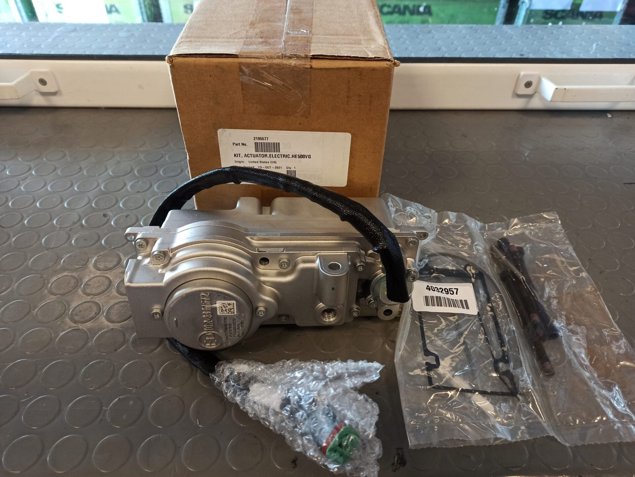 SCANIA TURBOCHARGER ACTUATOR REPAIR KIT - 2195577 - טורבו עבור משאית: תמונה 1 SCANIA TURBOCHARGER ACTUATOR REPAIR KIT - 2195577 - טורבו עבור משאית: תמונה 1