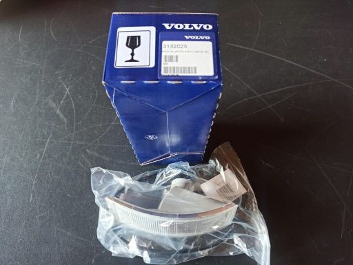 VOLVO DIRECTION INDICATOR - 3182025 - מאותת פניה עבור משאית: תמונה 1 VOLVO DIRECTION INDICATOR - 3182025 - מאותת פניה עבור משאית: תמונה 1