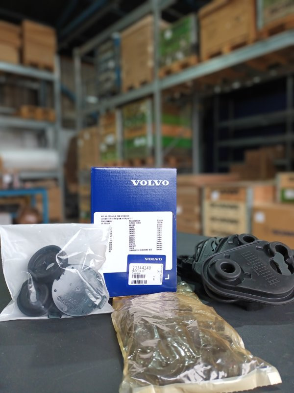 VOLVO SUN VISOR KIT 23344240 - סוכך שמש עבור משאית: תמונה 1 VOLVO SUN VISOR KIT 23344240 - סוכך שמש עבור משאית: תמונה 1