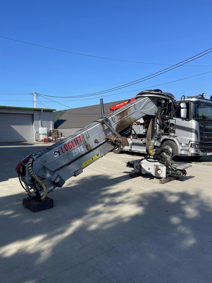 Loglift 251S - עגורן מעמיס: תמונה 1 Loglift 251S - עגורן מעמיס: תמונה 1