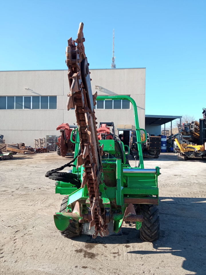 VERMEER RTX450 - טרנצ'ר: תמונה 3 VERMEER RTX450 - טרנצ'ר: תמונה 3