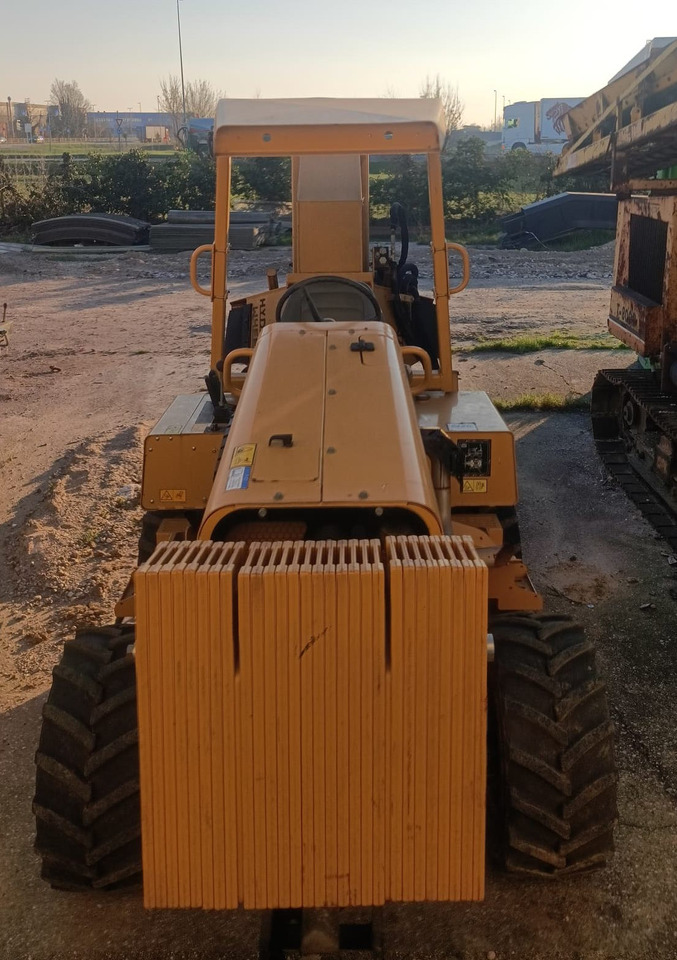 Vermeer RTX450 - טרנצ'ר: תמונה 5 Vermeer RTX450 - טרנצ'ר: תמונה 5
