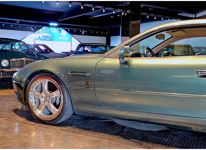 Aston Martin DB7 Automatic - מכונית: תמונה 2 Aston Martin DB7 Automatic - מכונית: תמונה 2