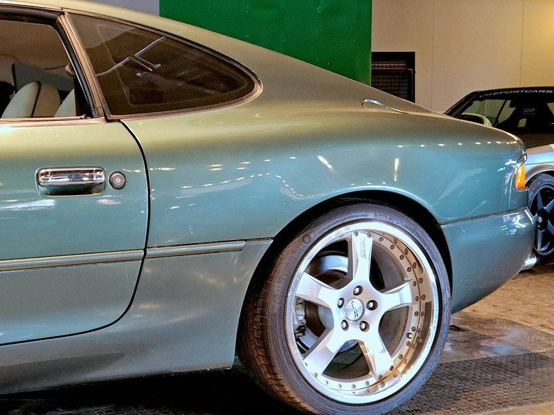 Aston Martin DB7 Automatic - מכונית: תמונה 3 Aston Martin DB7 Automatic - מכונית: תמונה 3