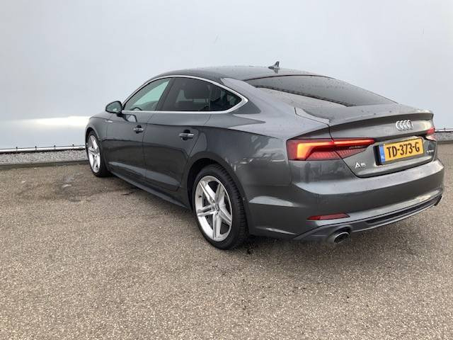 Audi A5 Sportback G-Tron S Line Edition - סדאן: תמונה 5 Audi A5 Sportback G-Tron S Line Edition - סדאן: תמונה 5