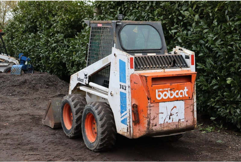 Bobcat 743 - מעמיס גלגלים: תמונה 4 Bobcat 743 - מעמיס גלגלים: תמונה 4