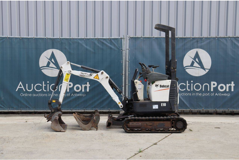 Bobcat E10 - מיני מחפר: תמונה 2 Bobcat E10 - מיני מחפר: תמונה 2