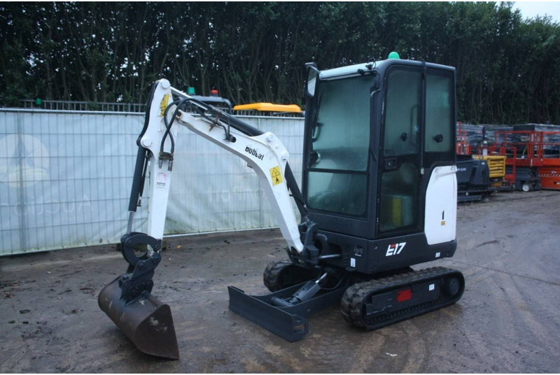 Bobcat E17 - מיני מחפר: תמונה 2 Bobcat E17 - מיני מחפר: תמונה 2