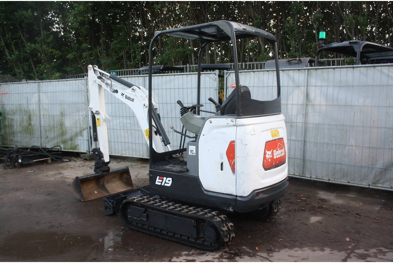 Bobcat E19 - מיני מחפר: תמונה 3 Bobcat E19 - מיני מחפר: תמונה 3