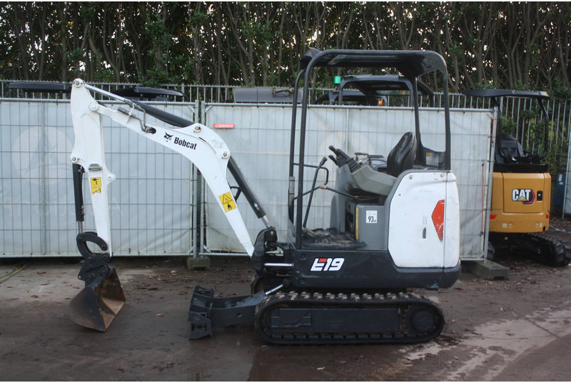 Bobcat E19 - מיני מחפר: תמונה 2 Bobcat E19 - מיני מחפר: תמונה 2