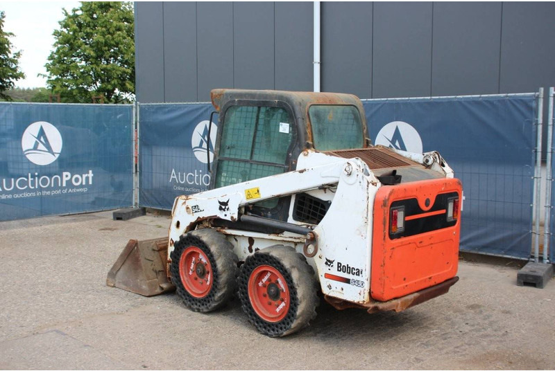 Bobcat S450 - מעמיס גלגלים: תמונה 3 Bobcat S450 - מעמיס גלגלים: תמונה 3