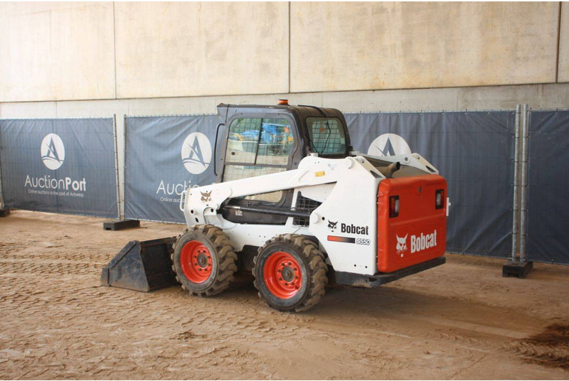 Bobcat S550 - מעמיס גלגלים: תמונה 3 Bobcat S550 - מעמיס גלגלים: תמונה 3