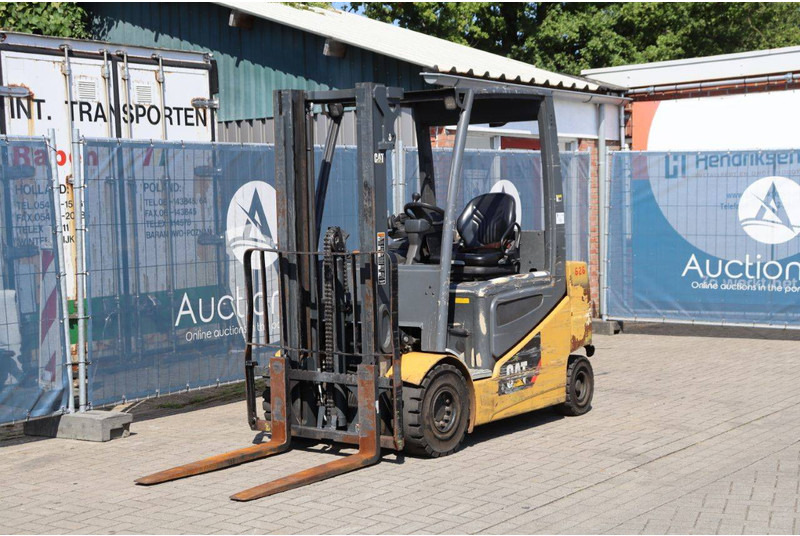 מלגזה חשמלית Caterpillar 2EP5000: תמונה 9
