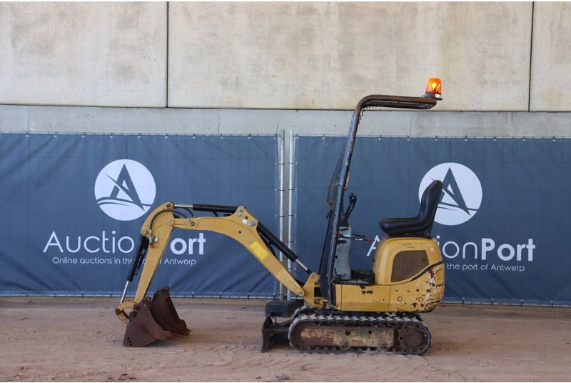 Caterpillar 300.9D - מיני מחפר: תמונה 2 Caterpillar 300.9D - מיני מחפר: תמונה 2