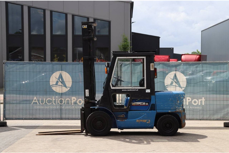 Caterpillar DP35K - מלגזת סולר: תמונה 2 Caterpillar DP35K - מלגזת סולר: תמונה 2