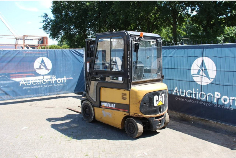 Caterpillar EP25K-PAC - מלגזה חשמלית: תמונה 3 Caterpillar EP25K-PAC - מלגזה חשמלית: תמונה 3