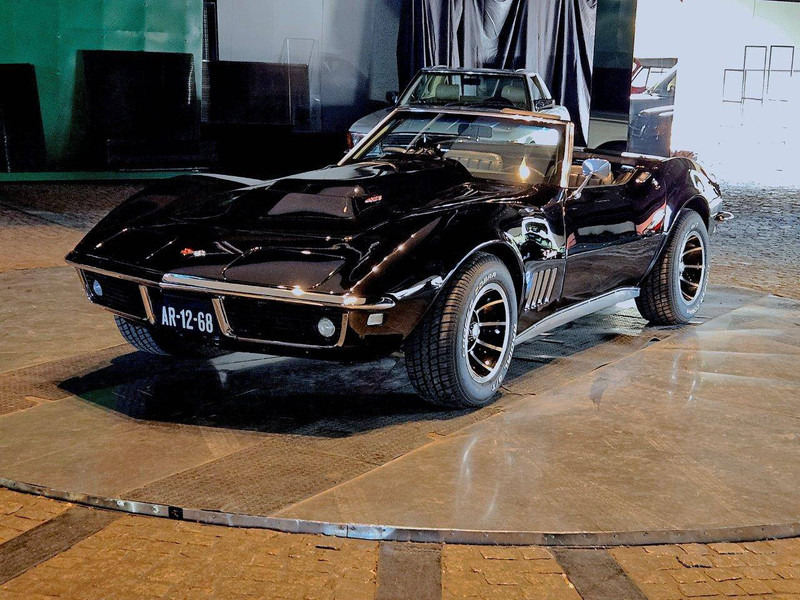 Chevrolet Corvette (C3) Convertible _ 427 - סדאן: תמונה 1 Chevrolet Corvette (C3) Convertible _ 427 - סדאן: תמונה 1