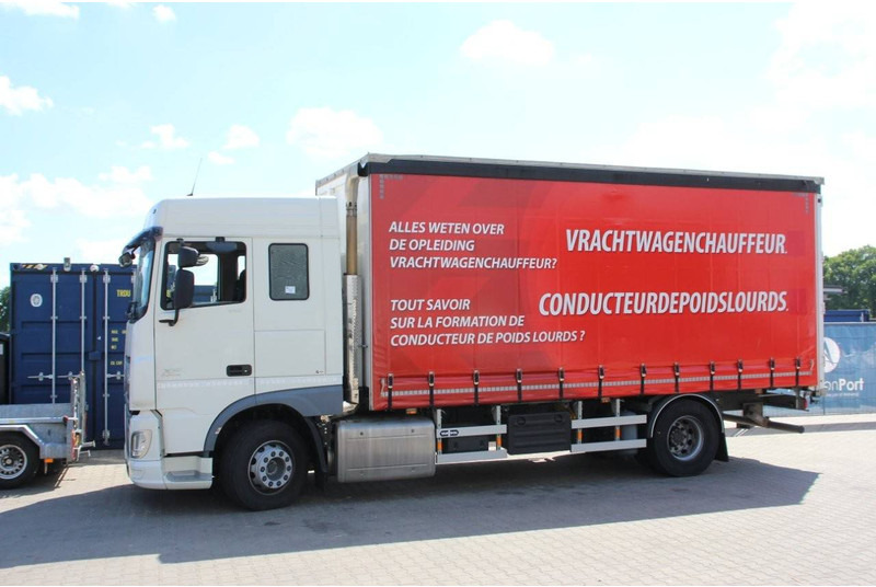 DAF XF 410 FA - מוביל מכולות/ משאית החלפת גוף: תמונה 1 DAF XF 410 FA - מוביל מכולות/ משאית החלפת גוף: תמונה 1