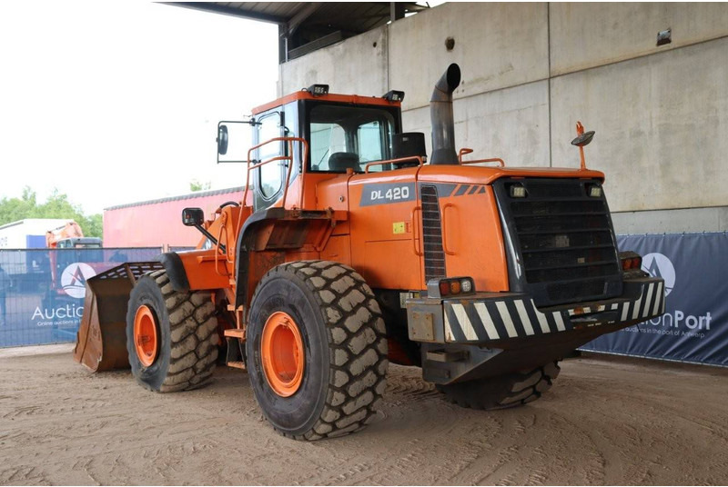 Doosan DL420 - מעמיס גלגלים: תמונה 5 Doosan DL420 - מעמיס גלגלים: תמונה 5