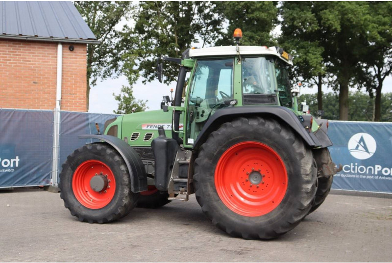 Fendt 716 VARIO - טרקטור חקלאי: תמונה 3 Fendt 716 VARIO - טרקטור חקלאי: תמונה 3